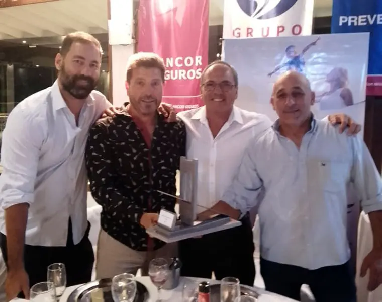 La vuelta de Defensores de Puerto Quequén