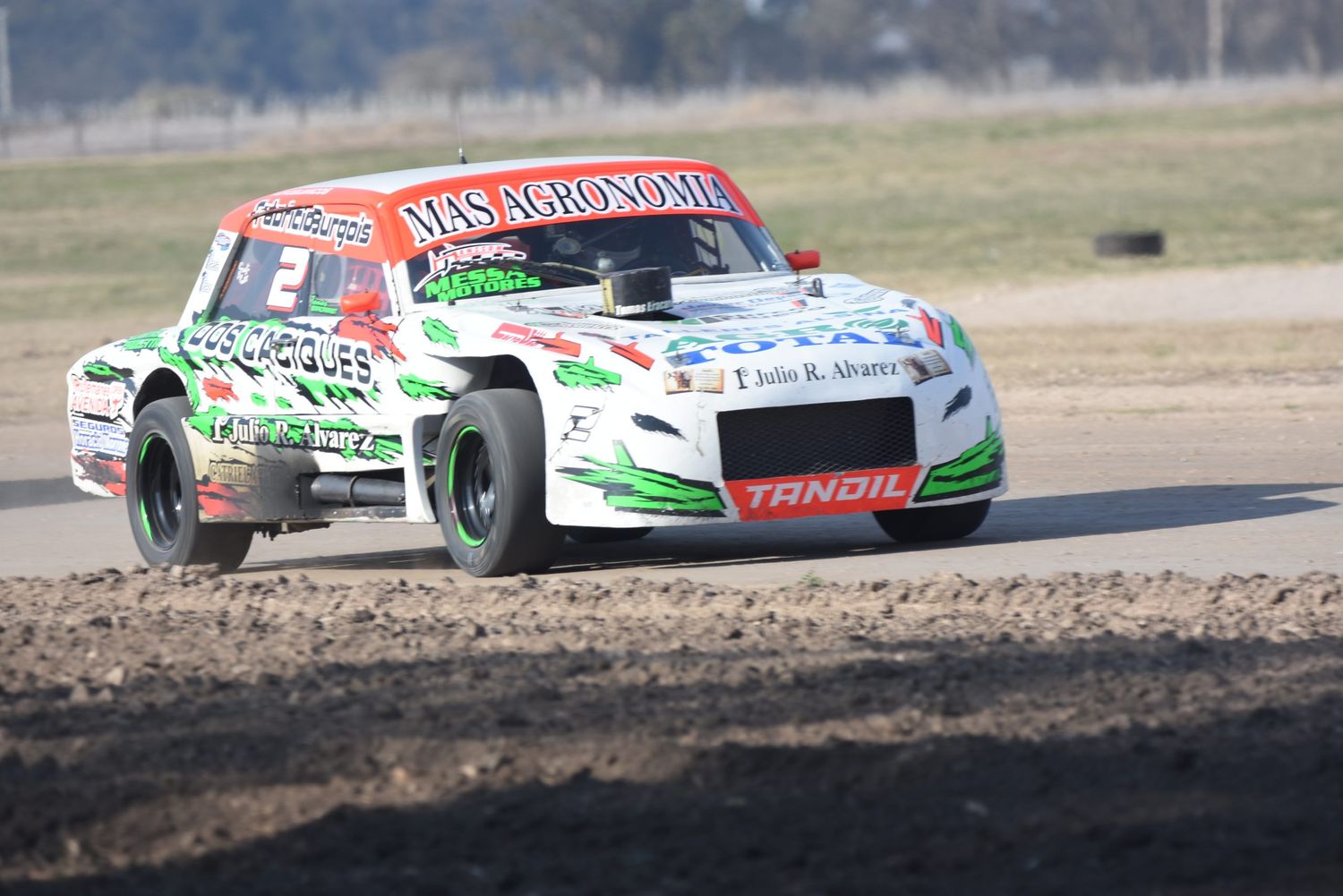 Tomás Eracarret aceleró un gran auto en Lobería