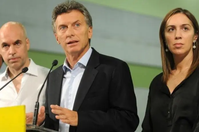Macri le prometió a Vidal que no va a recortar en obras iniciadas