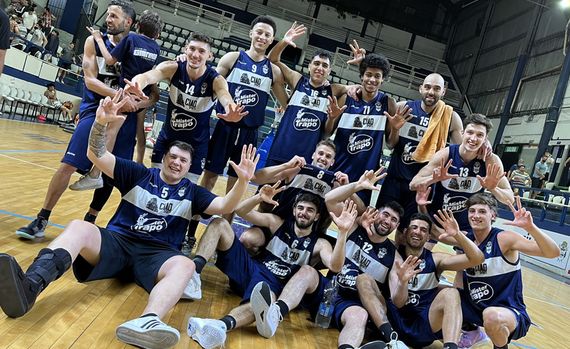 Gimnasia, con Acuña, ganó y se metió en el Súper 8