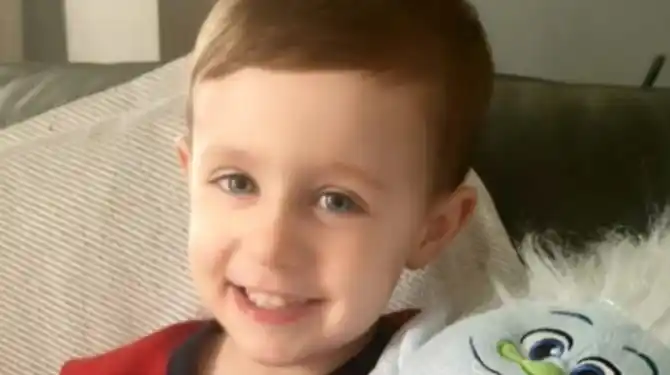 Karlton Donaghey agonizó seis días en un hospital.