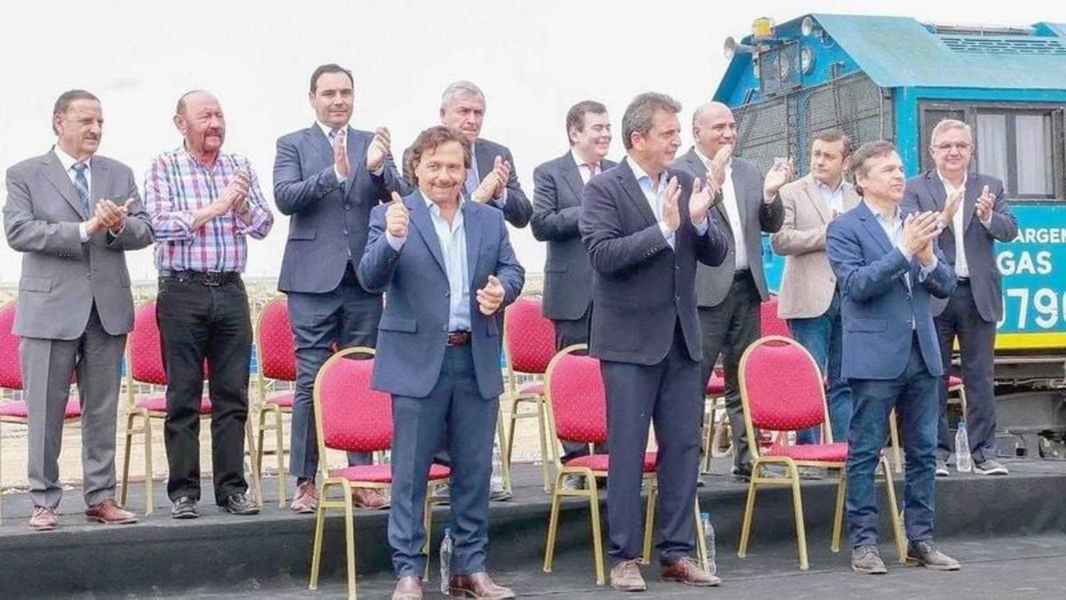 Gobernadores del Norte Grande firmaron 
convenios sobre energía con el ministro Massa