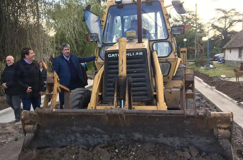Provincia garantiza terminar las obras "en ejecución" en la ciudad