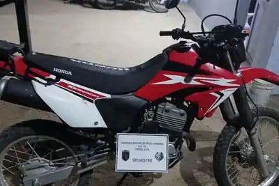 Policías de Gálvez y Coronda atraparon a dos ladrones por el robo de una moto
