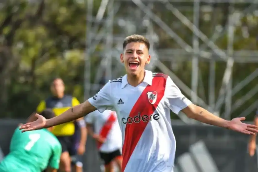 Próximo acuerdo entre River y Manchester City por Echeverri