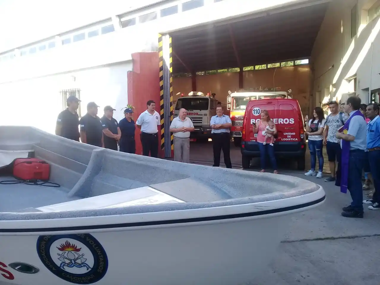 Calchaquí: Bomberos Voluntarios presentaron su lancha de rescate