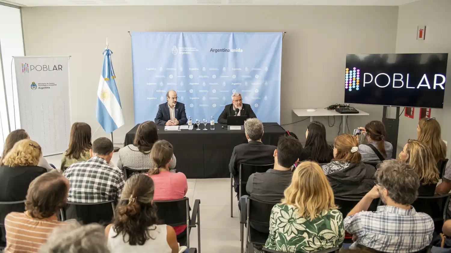 El 5° Workshop del Programa de Referencia y Biobanco Genómico de la Población Argentina se realizó en el Polo Científico Tecnológico y estuvo encabezado por el Secretario de Planeamiento y Políticas en Ciencia, Tecnología e Innovación del MINCyT, Diego Hurtado, y el Dr. en Biología y Coordinador Ejecutivo del Programa PoblAr, Rolando González-José, entre otras autoridades, y dedicado a la próxima campaña federal.