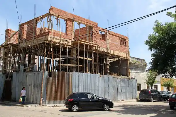 Construcción: La ocupación de mano de obra alcanza un 70 %