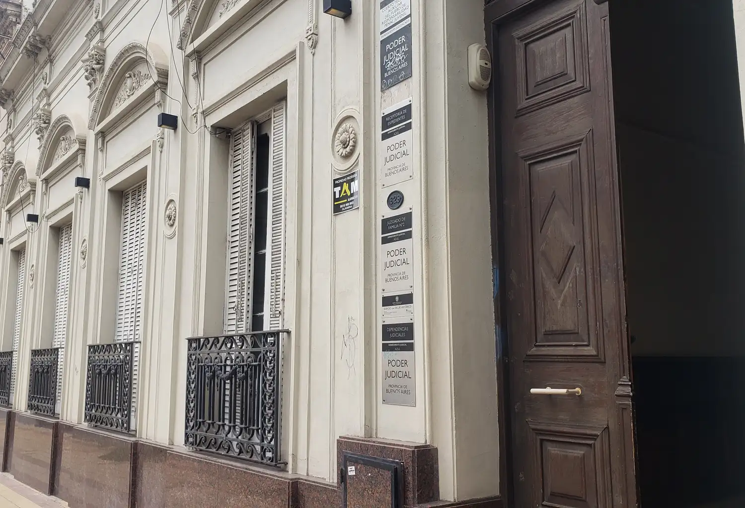 El juzgado de Familia local y un nuevo fallo para realizar una vacunación compulsiva.