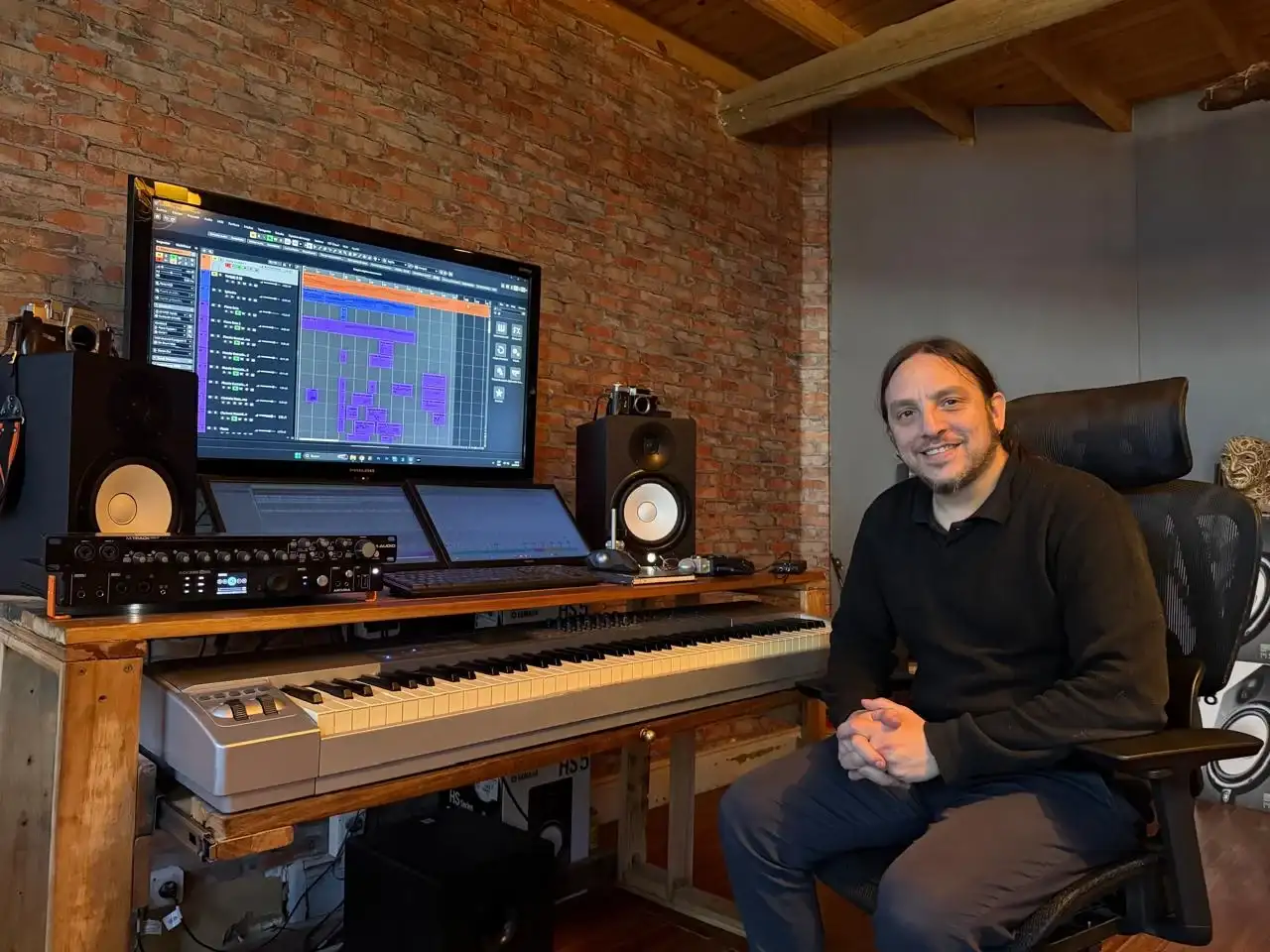 Duggan Bayerque Zuzulich, compositor de bandas sonoras para películas.