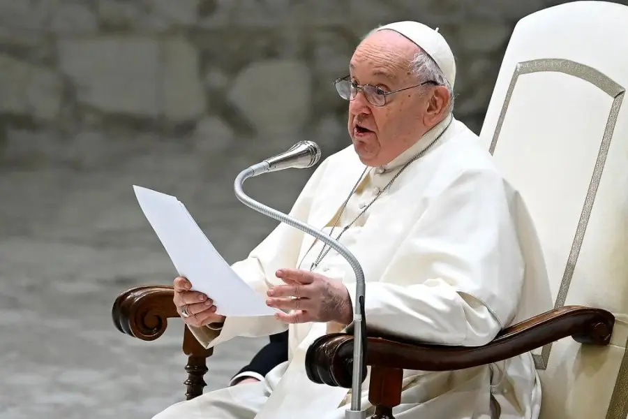 El papa Francisco confirmó que recibirá a Milei en el Vaticano: "Estoy dispuesto a iniciar un diálogo"