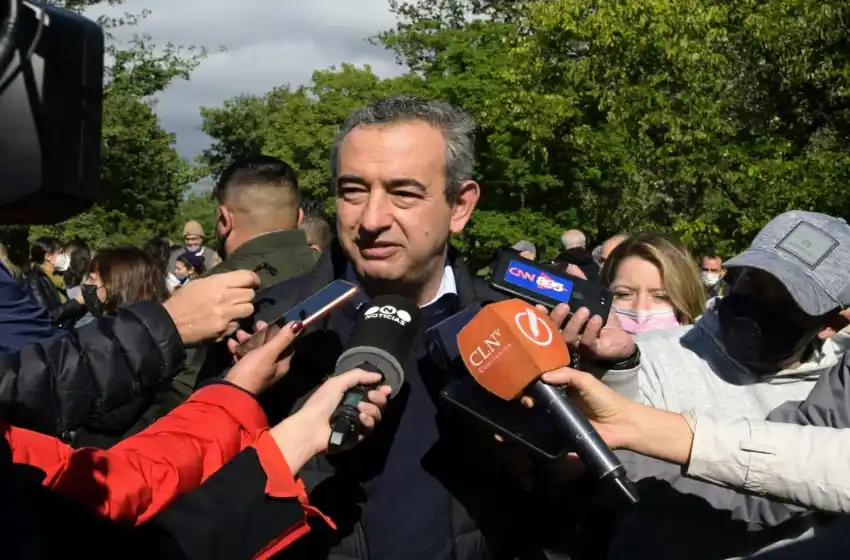 Javkin apuntó contra el Servicio Penitenciario por la ola de violencia y dijo que ve «poca presencia» de fuerzas federales