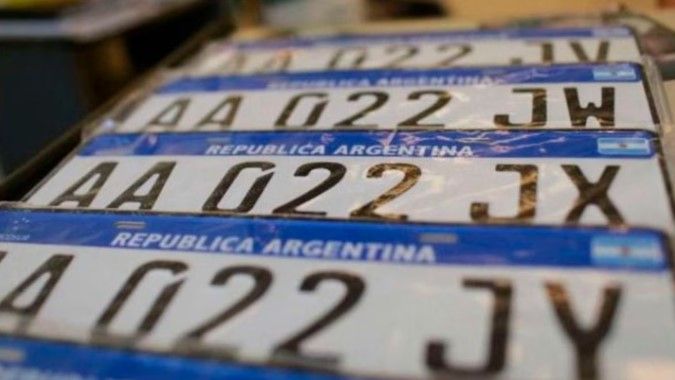 El faltante de chapas patentes