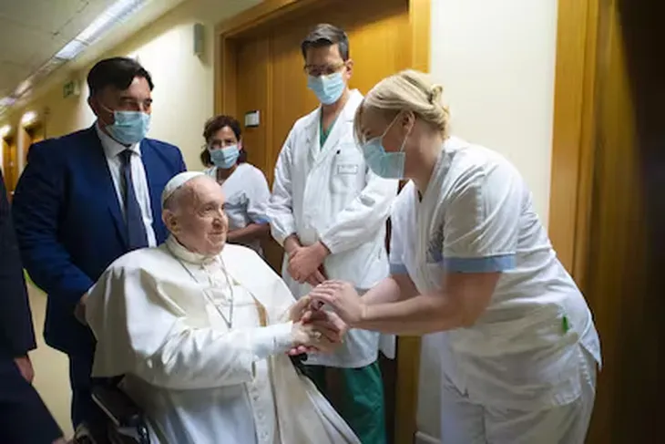 Cómo murió Francisco: su salud frágil nunca frenó el liderazgo espiritual