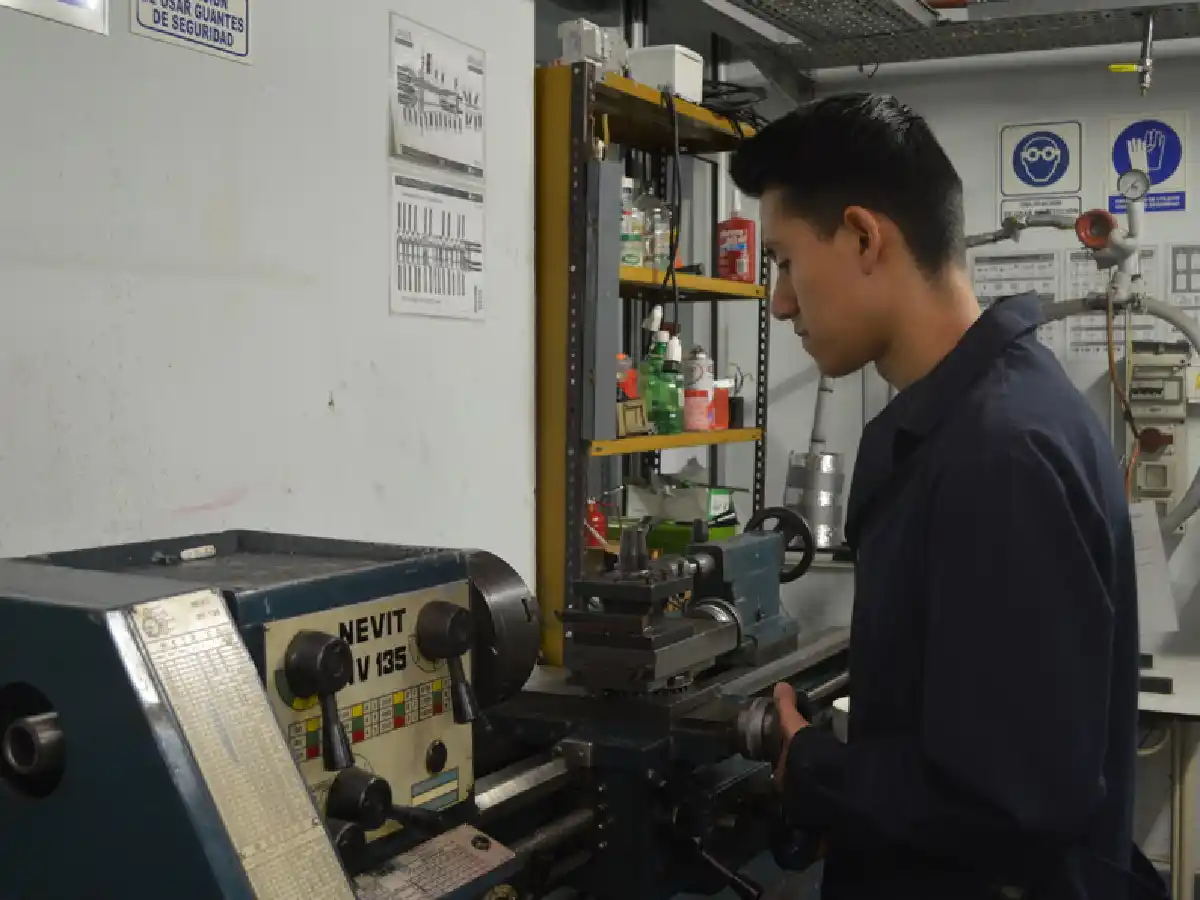 Habilitan inscribir en la Afip a estudiantes que realicen prácticas profesionalizantes