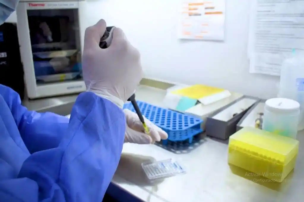 Informan 76 nuevos fallecimientos por coronavirus en el país