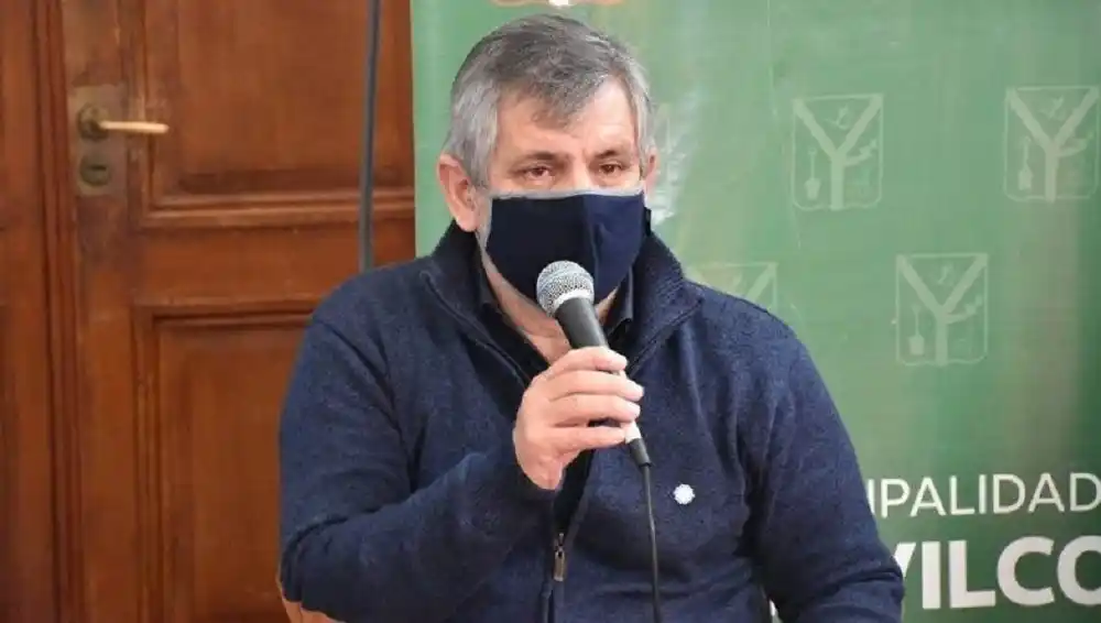 Chivilcoy: Intendente acusó a dos médicos de “militar” la vuelta de los gimnasios