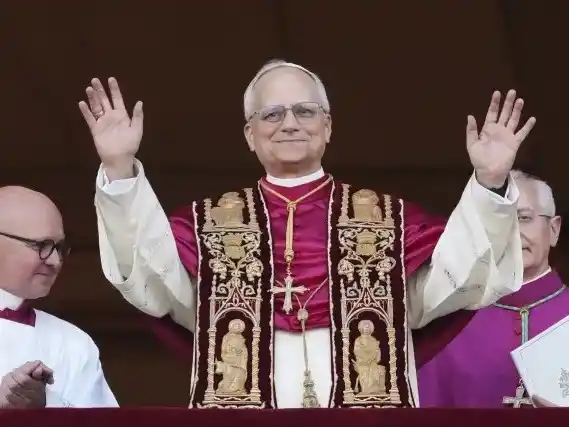 El Papa tiene planes de visitar la Argentina y Uruguay, según Yamandú Orsi