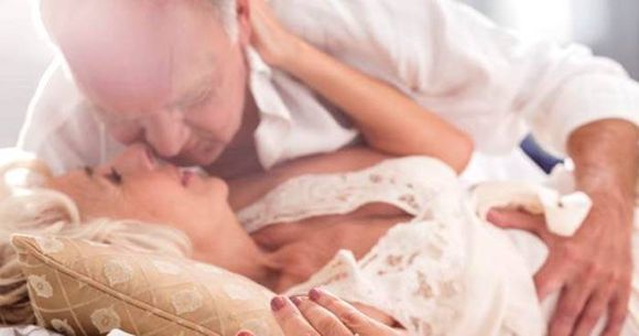 ¿Por qué la sexualidad y la pasión  en los mayores de 60 son tabú?