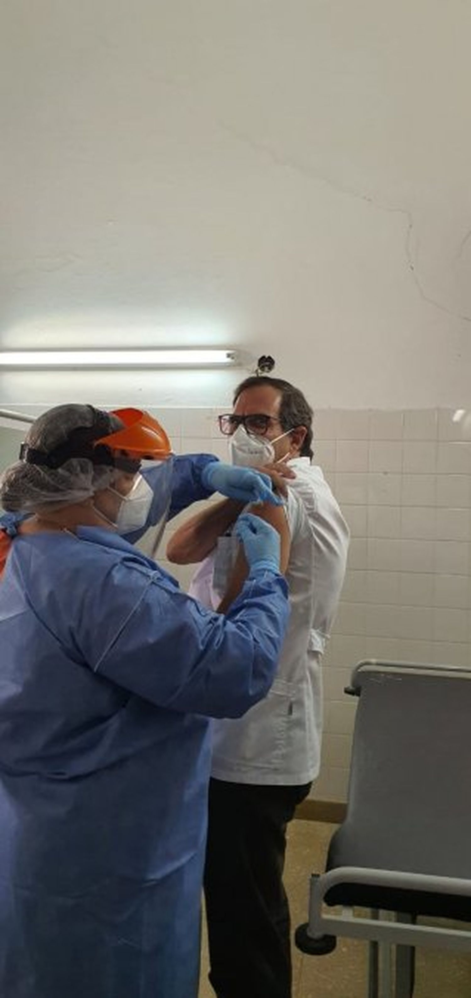 Weimberg recibió la vacuna contra el Covid