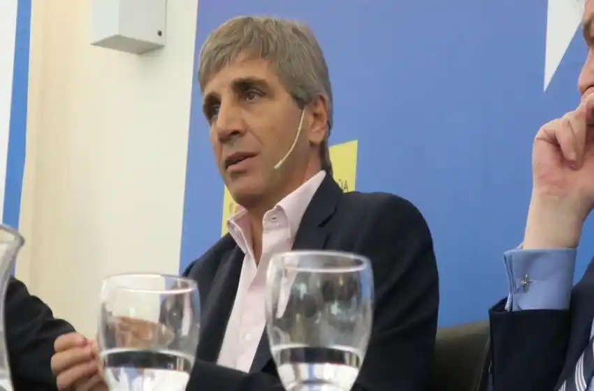 Caputo: "Hay un optimismo total, Macri es una figura mundial"