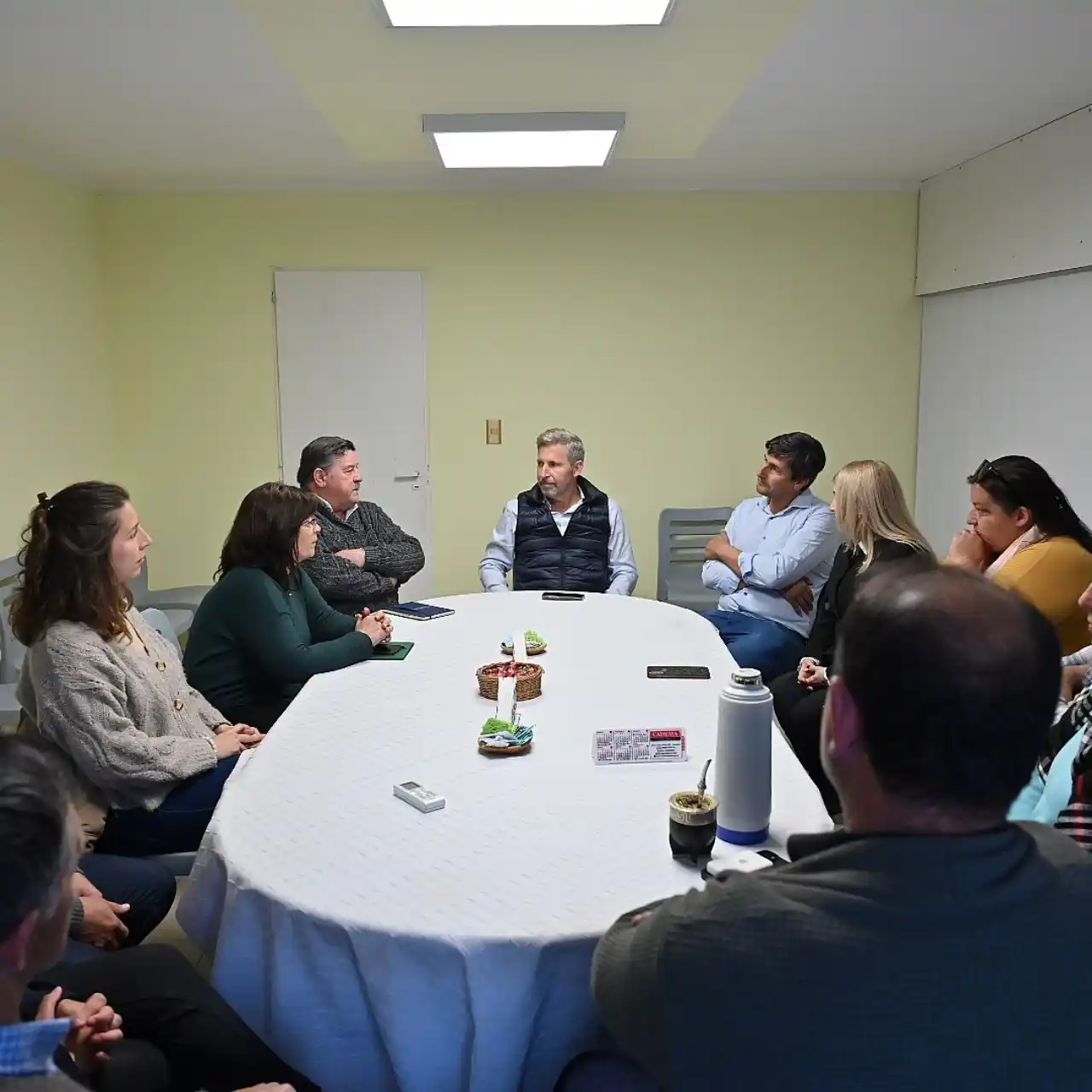 El gobernador Frigerio acordó la conclusión de obras en Villa Paranacito