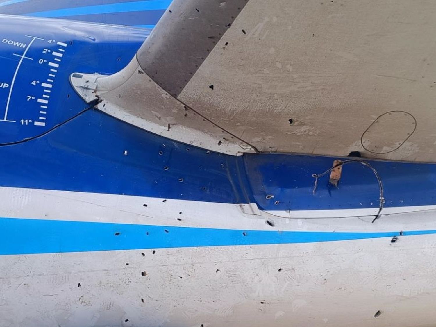 Accidente del Embraer 190 en Kazajistán: fragmentos metálicos en el fuselaje refuerzan la hipótesis del derribo