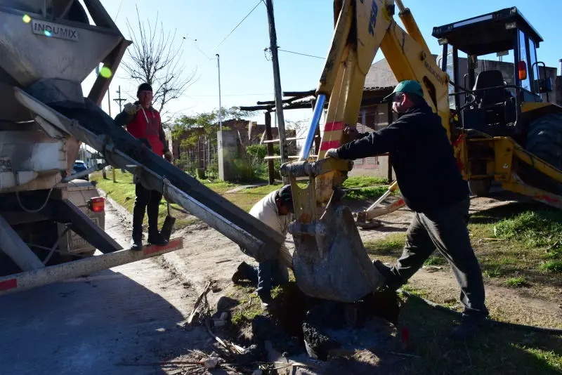 SAN CAYETANO: Avances en la mega obra eléctrica