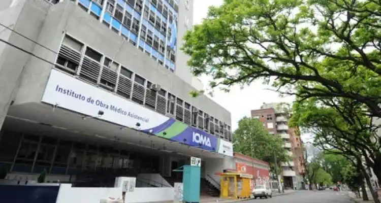 Reunión clave por el conflicto entre el Círculo Médico y el IOMA