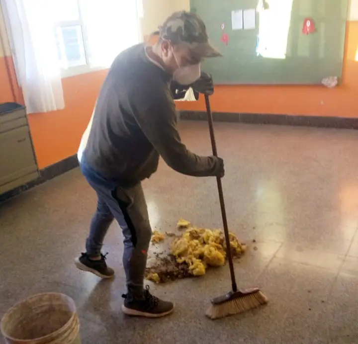 Tareas de mantenimiento en escuelas primarias de Defferrari