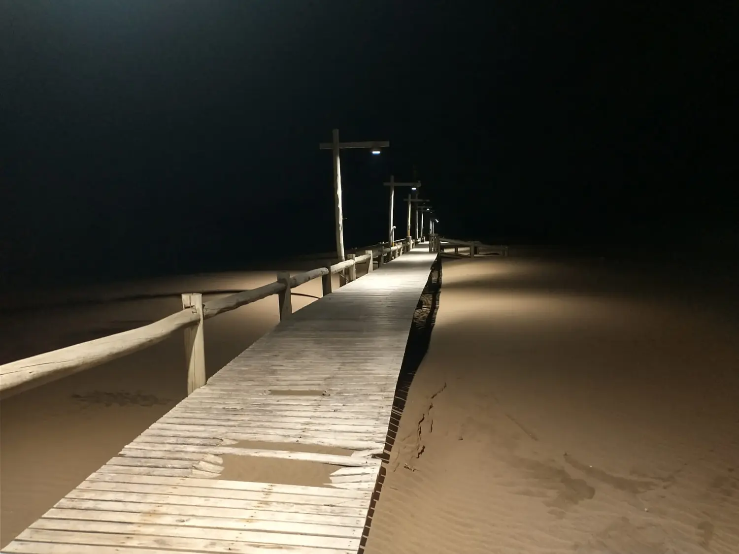 La obra fue realizada por el área de Alumbrado Público del municipio de Coronel Dorrego