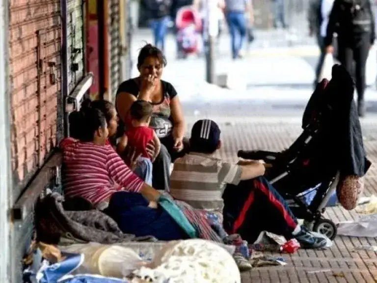La pobreza creció durante el primer semestre del año.