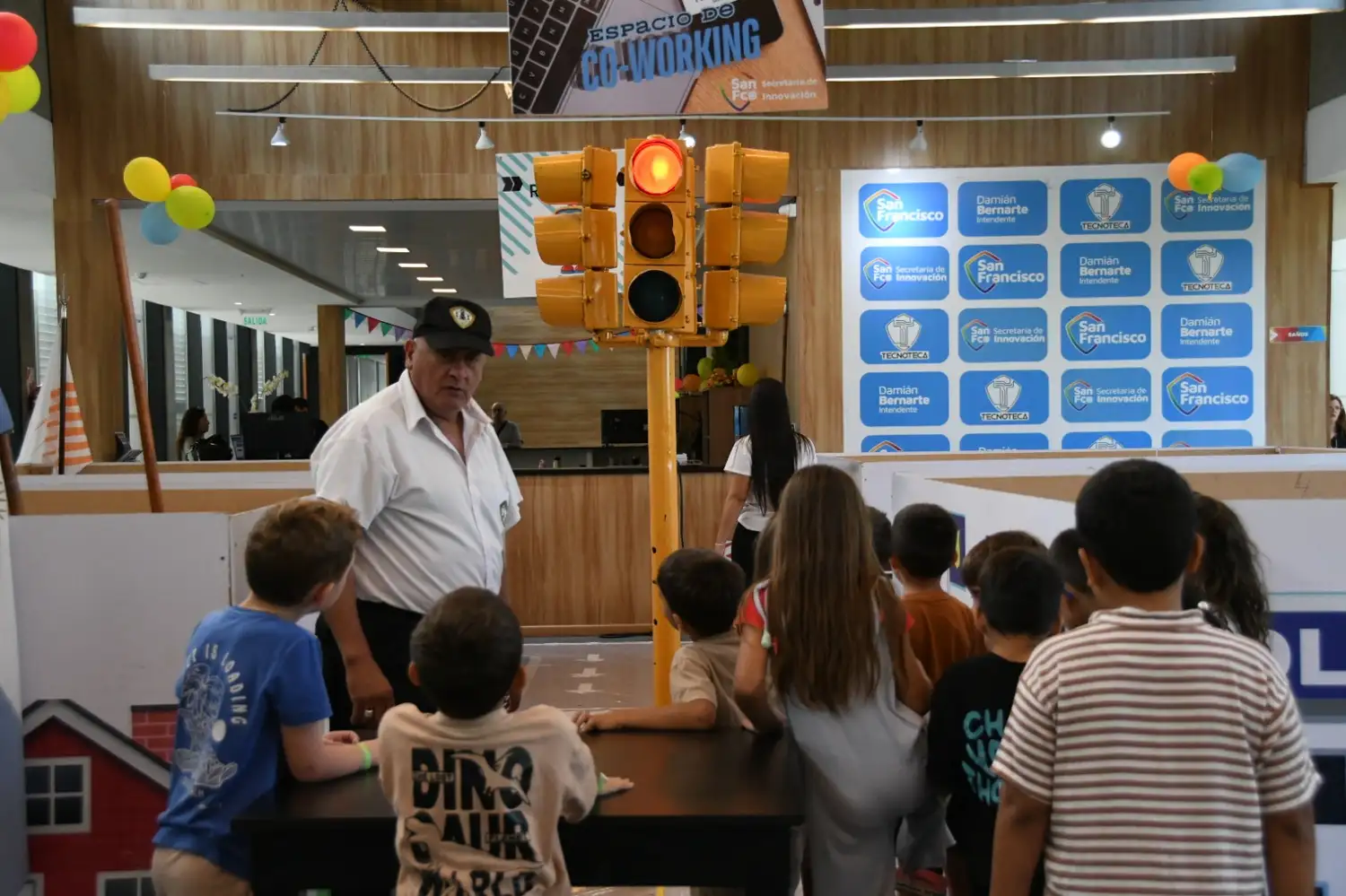 Cerró una nueva edición de la Escuelita Tecnológica de Verano en San Francisco.