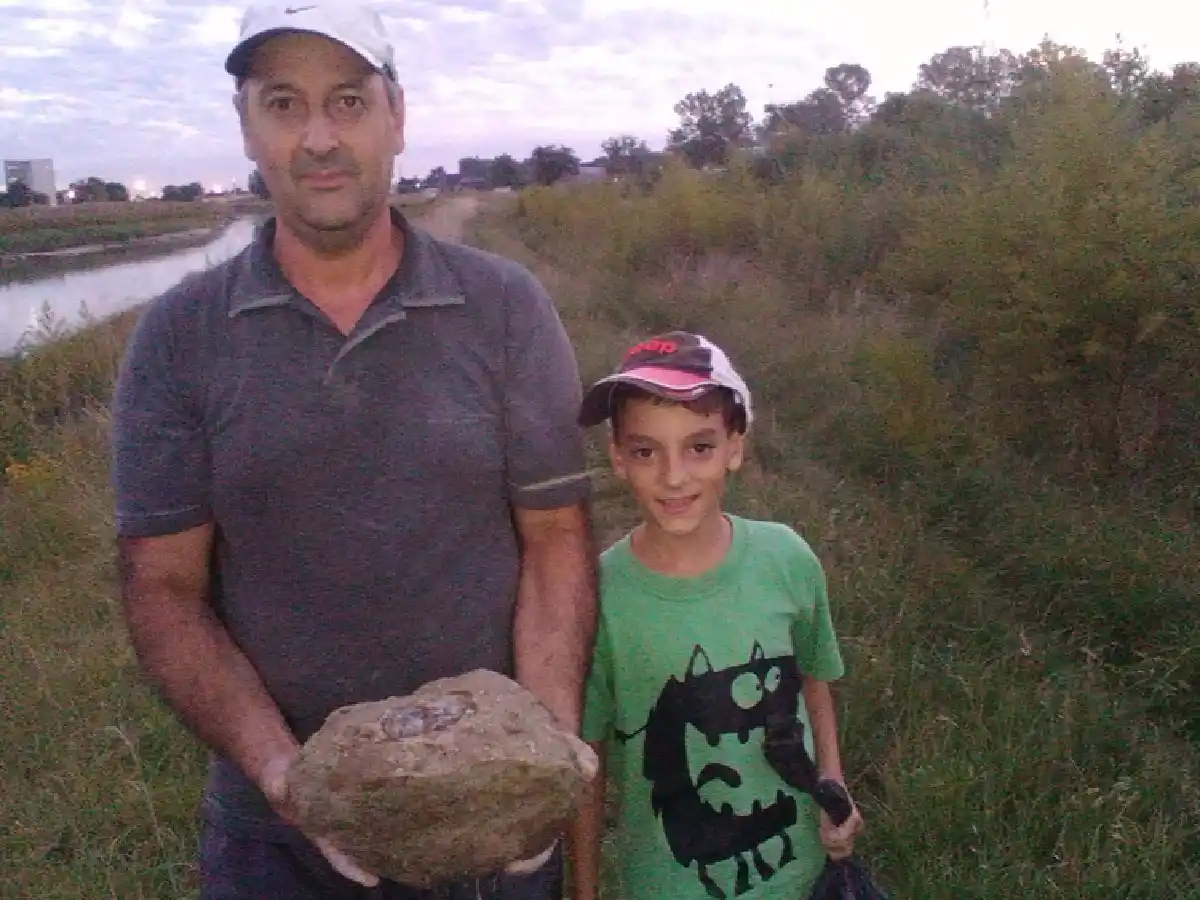 Tiene 11 años y halló fósiles de animales prehistóricos 