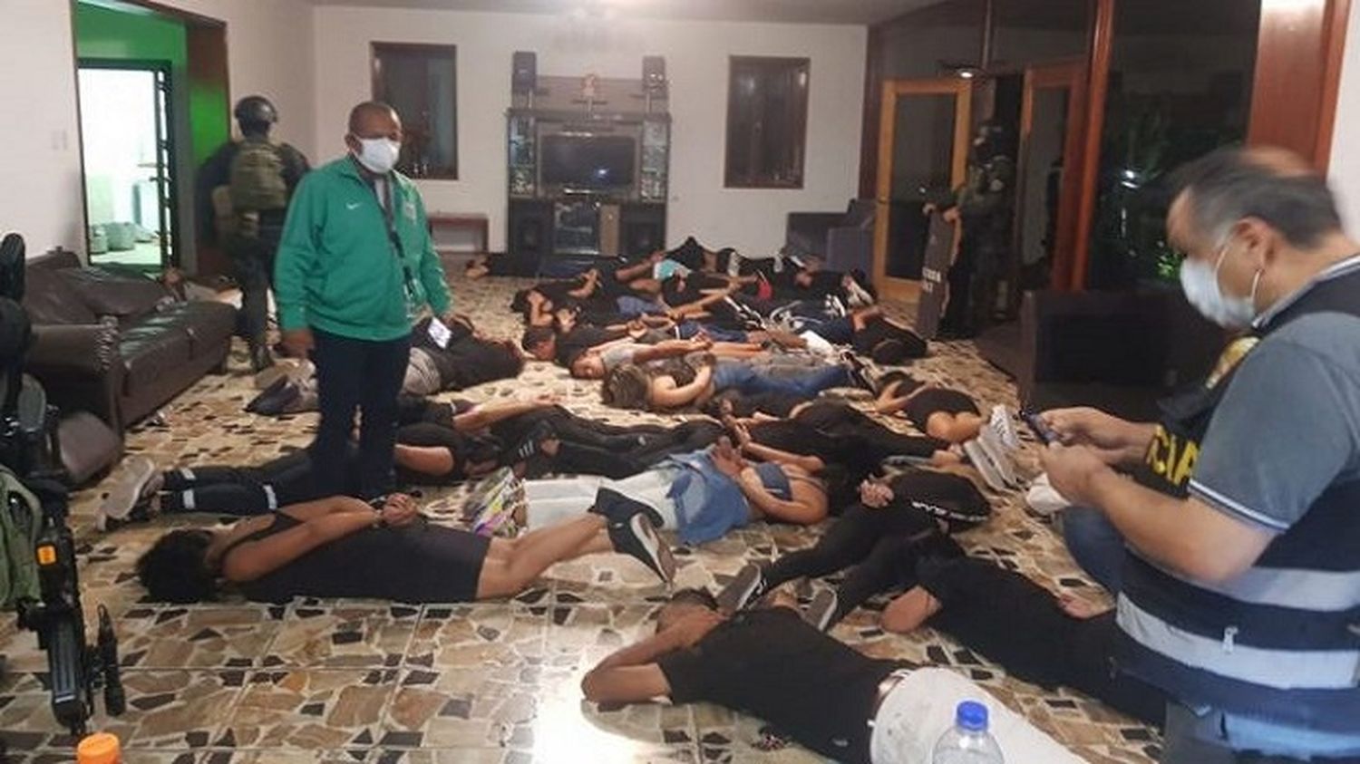 Investigan lazos de venezolanos detenidos en una coronaparty en Lima con bandas dedicadas al sicariato