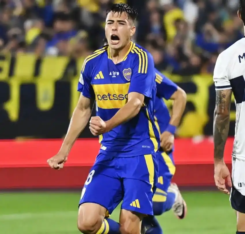 Anselmino marcó para Boca.