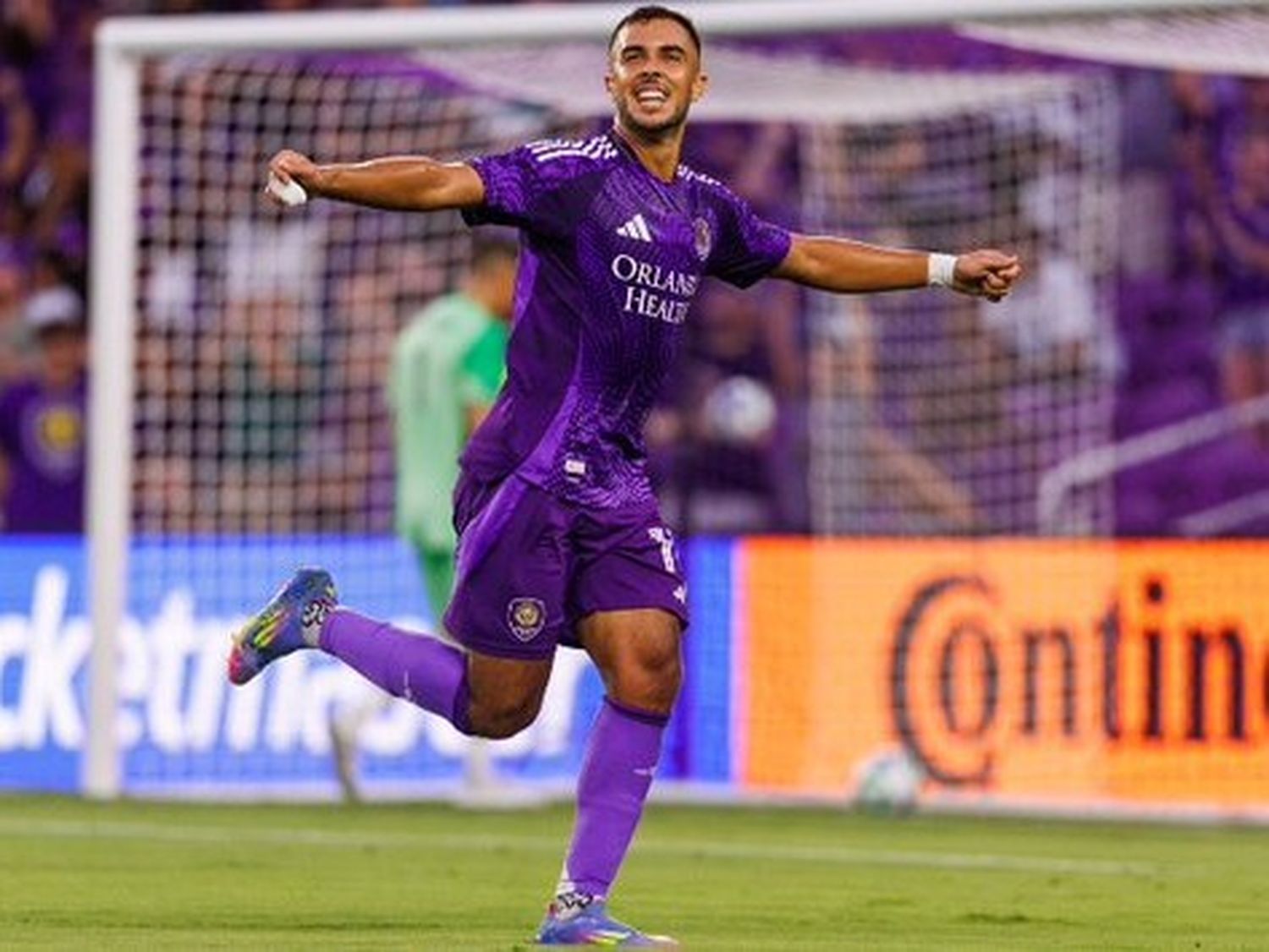 Martín Ojeda continúa intratable en la MLS y anotó un gol en la victoria de Orlando ante Charlotte
