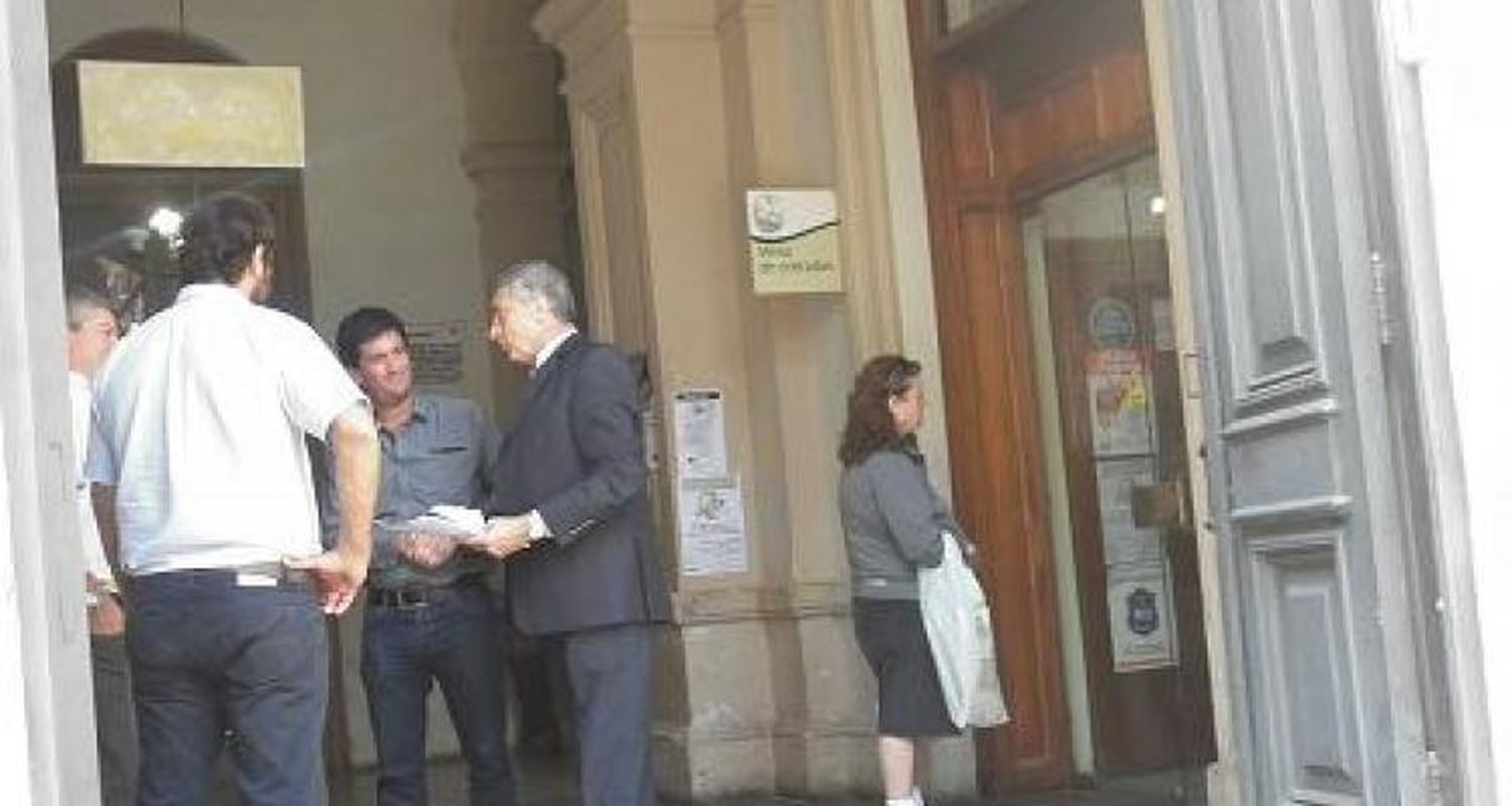 Allanan el Municipio por la causa de las “facturas truchas”
