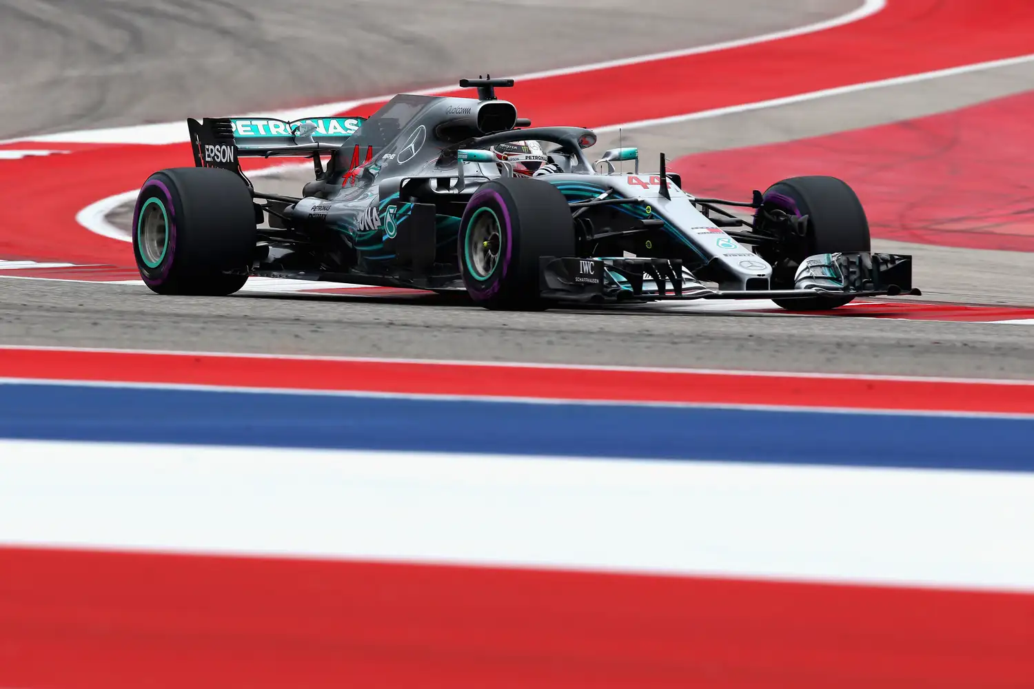 Hamilton larga adelante y puede consagrarse