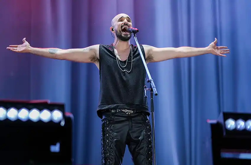 Abel Pintos se presenta en el Teatro Tronador con la "Misa Criolla".