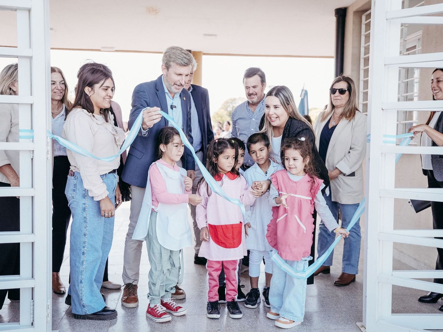 Nuevo edificio de una escuela en departamento Gualeguay