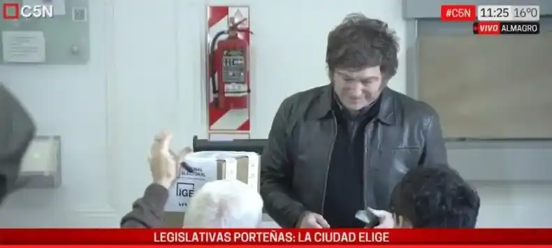 Javier Milei, tras la denuncia de fake news: “Mauricio Macri está hecho un llorón y está muy de cristal”