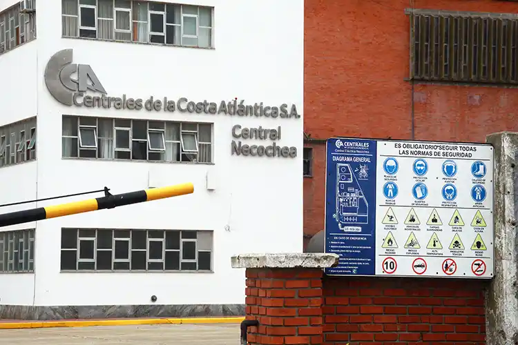 Reclaman que se invierta en la central eléctrica
