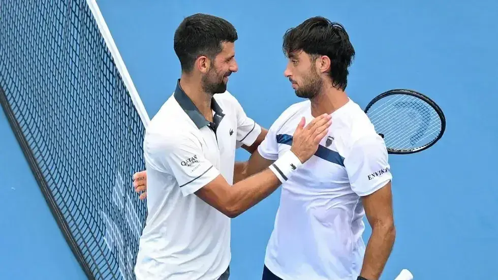 Histórico batacazo del tenis argentino: el platense Thiago Tirante eliminó a Novak Djokovic en Cincinnati