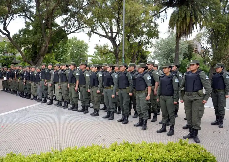 Almirante Brown: Intendente recibió a gendarmes 