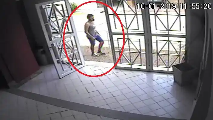 El joven identificado ya había sido condenado por abuso: le dictaron arresto domiciliario por 20 días
