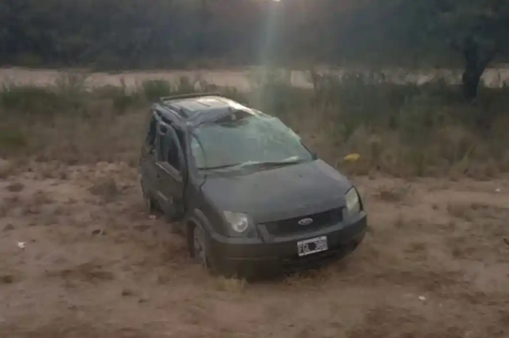 Accidente fatal en San Luis: una joven y una nena murieron tras volcar el auto en que viajaban