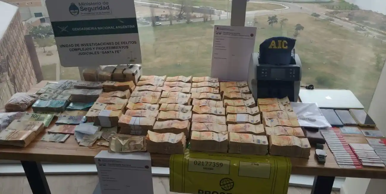 Allanamiento en el lujoso departamento del puerto santafesino.