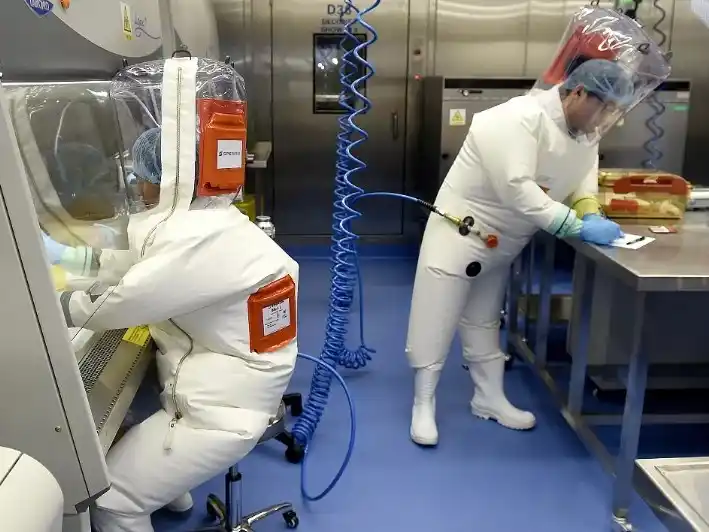 Los protocolos de seguridad del Instituto de Virología de Wuhan (Foto: Chinatopix)