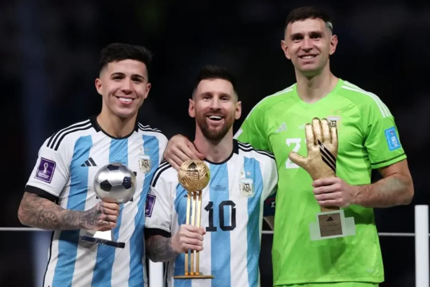 Tres futbolistas argentinos ternados por FIFPRO